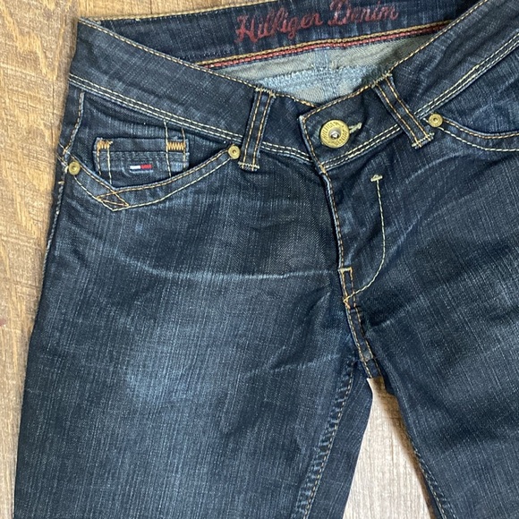Tommy Hilfiger V-front vintage low rise w/fading details throughout 26/34 - Picture 9 of 15